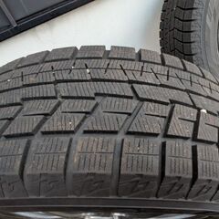ヴェゼル 215/60/R16  バリ溝 スタッドレスタイヤの画像