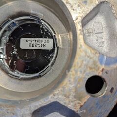 ヴェゼル 215/60/R16  バリ溝 スタッドレスタイヤの画像