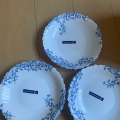 LUMINARC 軽いお皿　フランス製の画像