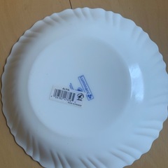 LUMINARC 軽いお皿　フランス製の画像
