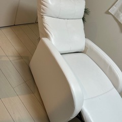 リクライニングチェアの画像