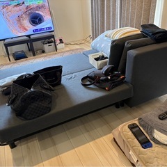 三人掛けカウチソファーの画像