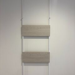 【※11月30日受付終了】突っ張り壁面収納ボード ニトリの画像