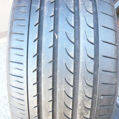 ヨコハマ　ブルーアース　RV-02　225/50Ｒ１８の画像
