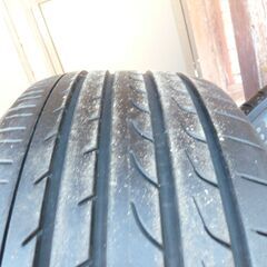 ヨコハマ　ブルーアース　RV-02　225/50Ｒ１８の画像