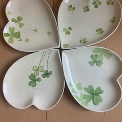 四つ葉のクローバー　お皿セットの画像