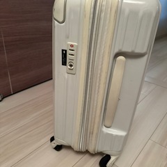 スーツケース　約36リットル
の画像