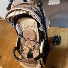 Combi ベビーカーブラウンCWLディアクラッ セオート 4キャスの画像