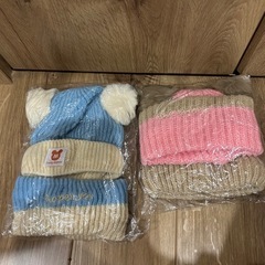 4ヶ月〜3歳　ベビー　耳付き　ニット帽　2個の画像