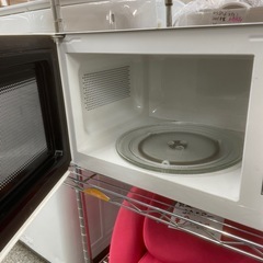 アイリスオーヤマ　電子レンジ　IMGｰT177ｰ6ｰW 2019年製　ターンテーブル式 横幅約45㎝　奥行約32㎝　高さ約45㎝の画像