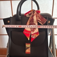 黒　ハンドバッグの画像