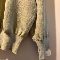 婦人セーター　毛100% 薄緑系の画像