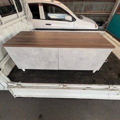 値引きしました。テレビ台　IKEA 美品　天板おまけつきの画像