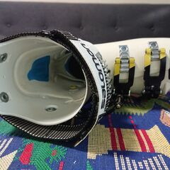 スキー靴サラモン22.0～22.5cm の画像
