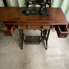 IKKOㅤㅤㅤㅤㅤㅤㅤㅤㅤㅤㅤㅤㅤ木製ミシンの画像