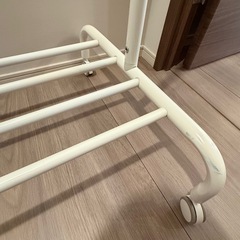 【お取引者決定】IKEAハンガーラックの画像