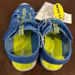 KHOMBUサンダル21.5cmの画像