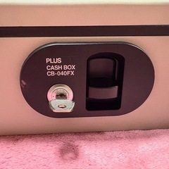 手提げ金庫　携帯金庫の画像