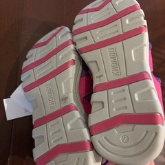 KHOMBUサンダル20.5cmの画像