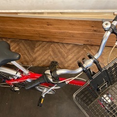 【SALE！10月末まで防犯登録無料！前後タイヤ・チューブ新品！】アルミフレーム　6段変速　20インチ折りたたみ自転車　レッドの画像