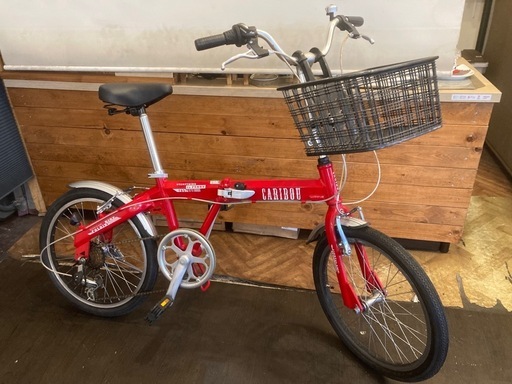 防犯登録無料！前後タイヤ・チューブ新品！アルミフレーム　6段変速　20インチ折りたたみ自転車　レッド