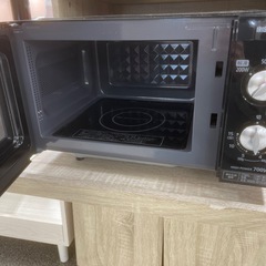 アイリスオーヤマ　電子レンジ　EMOｰF518ｰ6ｰB 2020年製 フラットテーブルタイプ 横幅約45㎝　奥行約36㎝　高さ約28㎝の画像