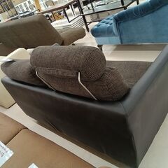 リユースのサカイ栃木店★ジモティ割あり★  ソファー ダークブラウン×ブラック W135×D76×H88 クリーニング済み TC11353の画像