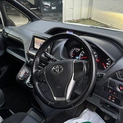 ヴォクシーZX4WD‼️車検満タン付きます‼️の画像