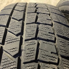 ダンロップスタッドレスタイヤ中古冬 215/65R16 4本 あまり乗らない方 安く収めたい方 アルファードエリシオンなどに
の画像