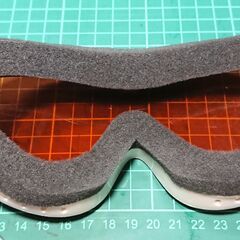 スノーボード・スキーゴーグル・メンズ・レデース　SWANS製のケース2個付きの画像