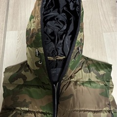 ZARA MAN ザラ ダウンベスト （Ｍ） 迷彩 ネイビーの画像