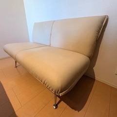 合皮2人掛けソファの画像
