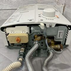 リンナイ ガス湯沸器 RUS-V53WT LPガス用 ユーティ 湯沸かし 5号 ガス瞬間湯沸器 給湯器 湯沸かし 中古 プロパンガス Y2347YGの画像