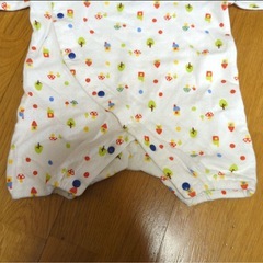 【60】お家とキノコ柄の長袖ロンパースの画像