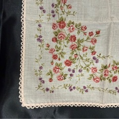 未使用品　バーバリー　ハンカチ　ピンク　一部シミアリの画像