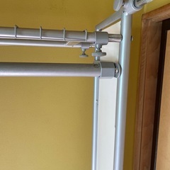 ハンガーラック　伸縮可能の画像