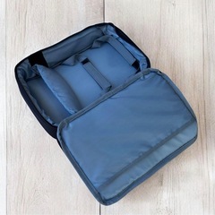 【新品】プロジェクター収納ケース 持ち運び便利 保護バッグ 軽量 コンパクト収納の画像