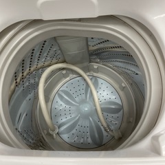 Hisense ハイセンス　全自動洗濯機　HW-E4503 　2019年製 洗濯容量4.5 kgの画像