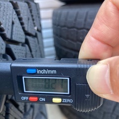 【お話し中】トヨタランドクルーザープラド  スタッドレスタイヤ　ホイルセットの画像