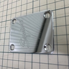 Squier Jazz Bassジョイントプレートの画像