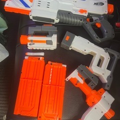 カッコイイNERF拳銃の画像