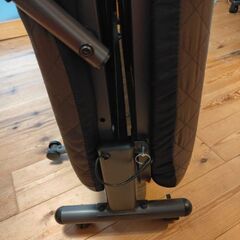 リクライニング折りたたみセミダブルベッドの画像