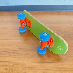 キッズ　スケートボードの画像