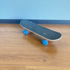 キッズ　スケートボードの画像