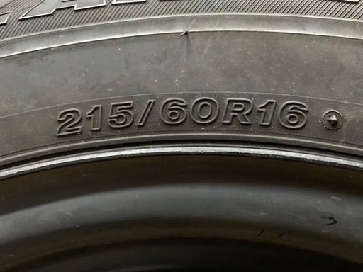 ※終了※★溝充分あり★スタッドレスタイヤ・5穴・鉄チン・ホンダ ホイルカバー付き・215/60/R16・2001年製※充分に溝はありますが、年式古い為ワンシーズンのみかと思います。