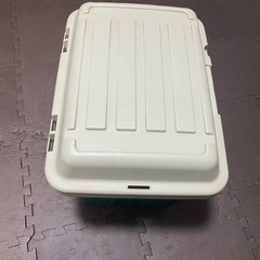 収納ボックスの画像