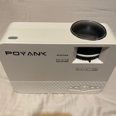 POYANK プロジェクター の画像