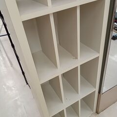リユースのサカイ栃木店★ジモティ割あり★  本棚 アイボリー W49.5×D29.5×H180 クリーニング済み TC11357の画像