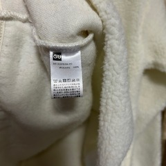 GU トップス
の画像