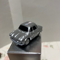 << 12 >>ミニカー3台の画像